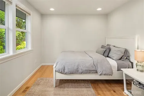 717 W Cremona Street Seattle WA 98119