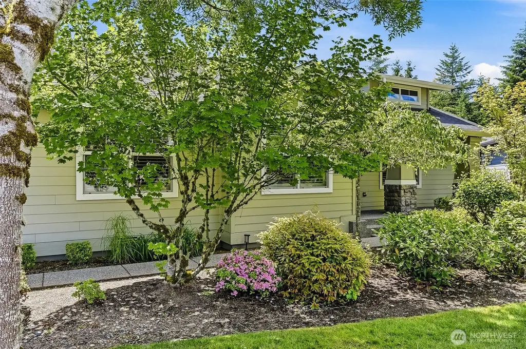 23753 NE Twinberry Way Redmond WA 98053