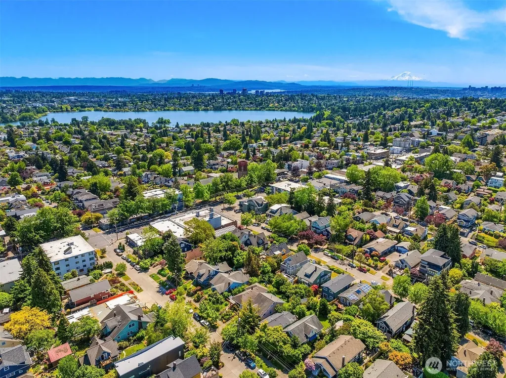 110 N 76th Street Seattle WA 98103