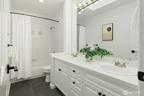 13711 NE 135th Place Kirkland WA 98034
