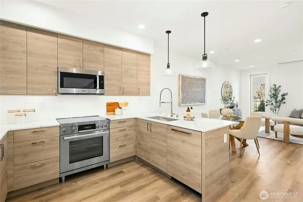 112 2nd Street S Kirkland WA 98033