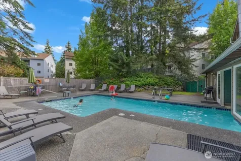 823 N 161st Place Shoreline WA 98133
