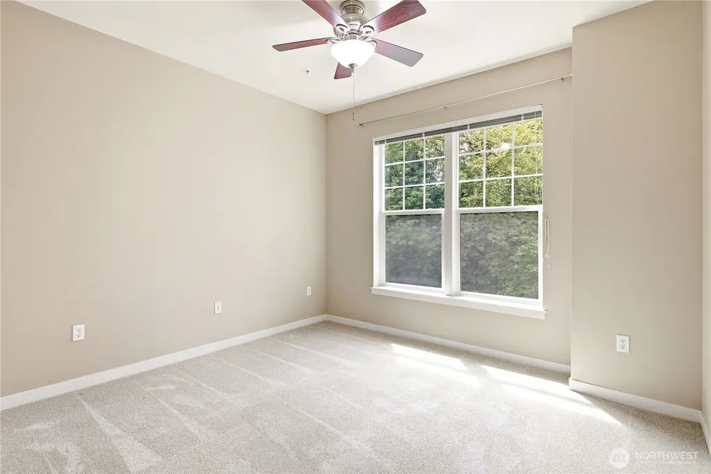 4323 Issaquah-pine Lake Road SE Sammamish WA 98075
