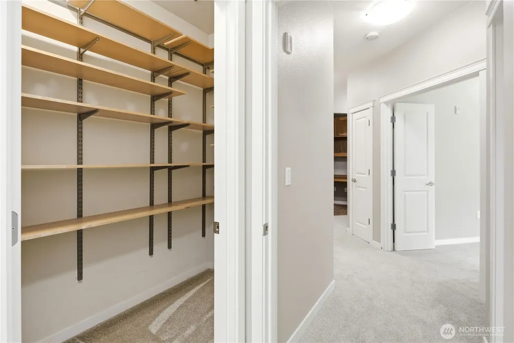 4323 Issaquah-pine Lake Road SE Sammamish WA 98075