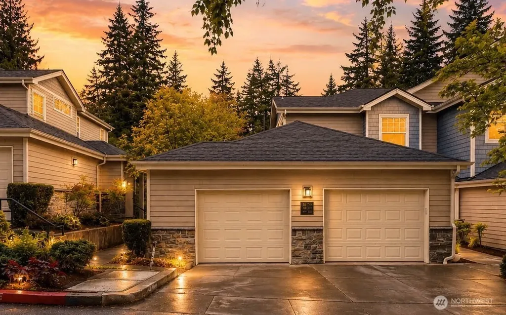 4323 Issaquah-pine Lake Road SE Sammamish WA 98075