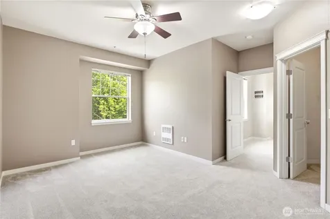 4323 Issaquah-pine Lake Road SE Sammamish WA 98075