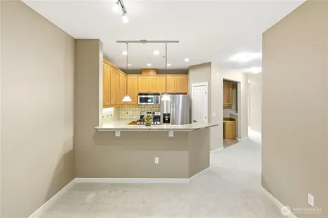 4323 Issaquah-pine Lake Road SE Sammamish WA 98075
