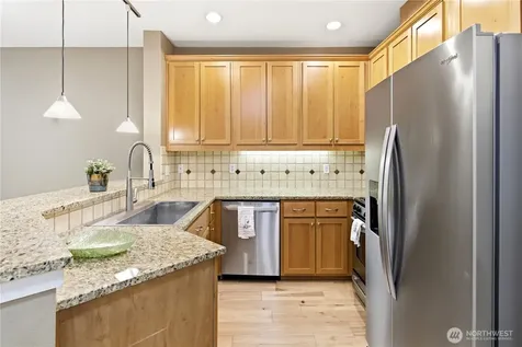 4323 Issaquah-pine Lake Road SE Sammamish WA 98075