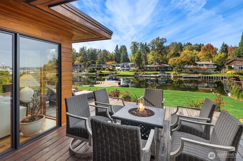 3033 Fairweather Place Hunts Point WA 98004