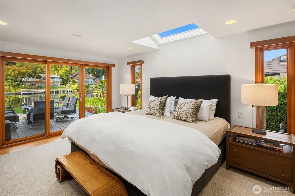 3033 Fairweather Place Hunts Point WA 98004