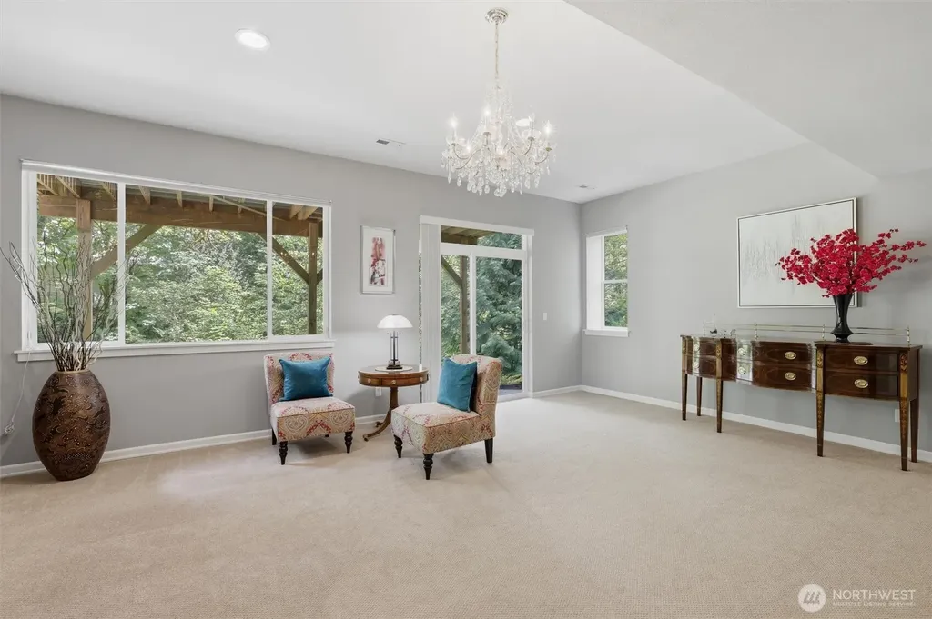 15324 128th Avenue NE Woodinville WA 98072