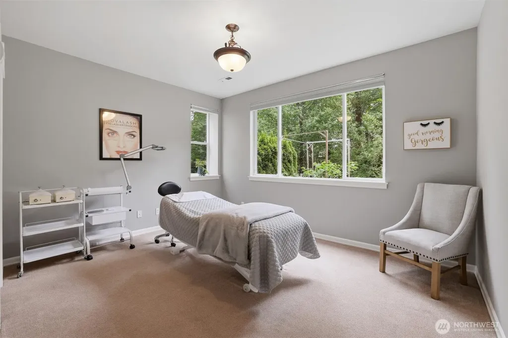 15324 128th Avenue NE Woodinville WA 98072