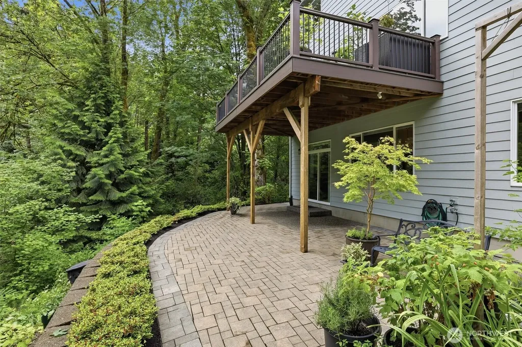 15324 128th Avenue NE Woodinville WA 98072