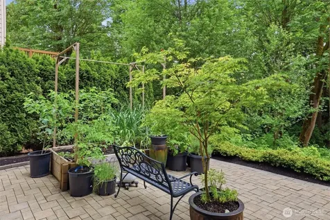 15324 128th Avenue NE Woodinville WA 98072