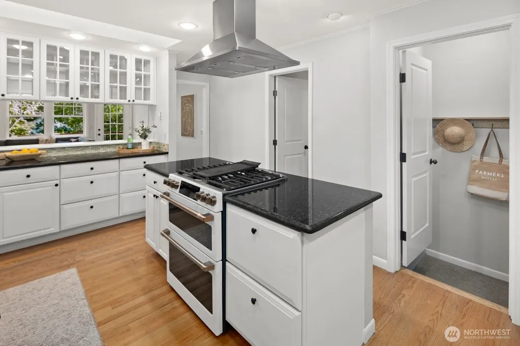 4015 NE 58th Street Seattle WA 98105