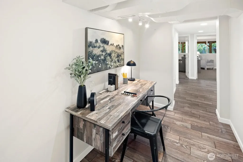 4015 NE 58th Street Seattle WA 98105