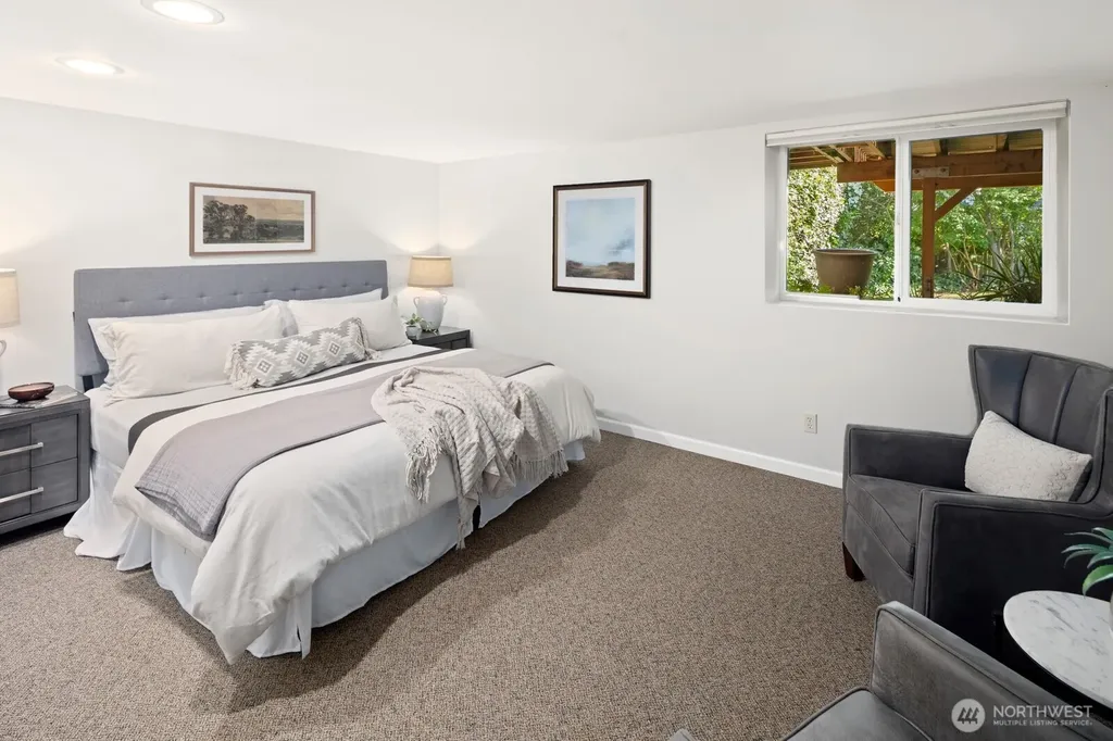 4015 NE 58th Street Seattle WA 98105