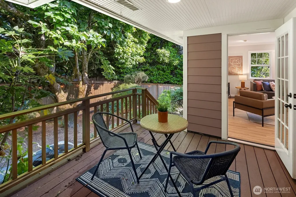 4015 NE 58th Street Seattle WA 98105