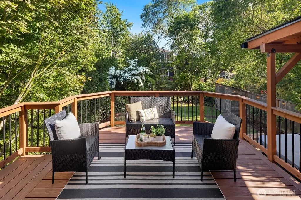 4015 NE 58th Street Seattle WA 98105