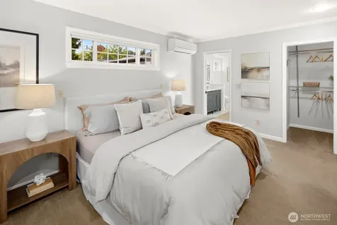 4015 NE 58th Street Seattle WA 98105