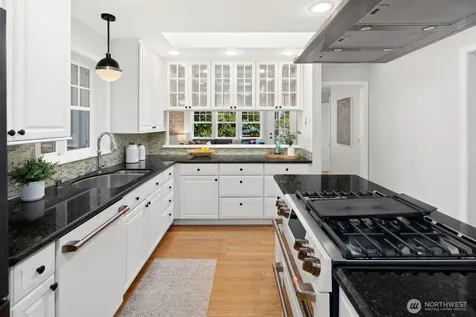 4015 NE 58th Street Seattle WA 98105
