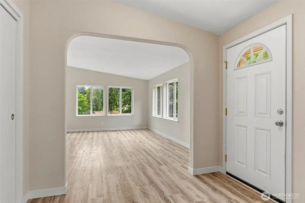 221 Parker Place Kelso WA 98611