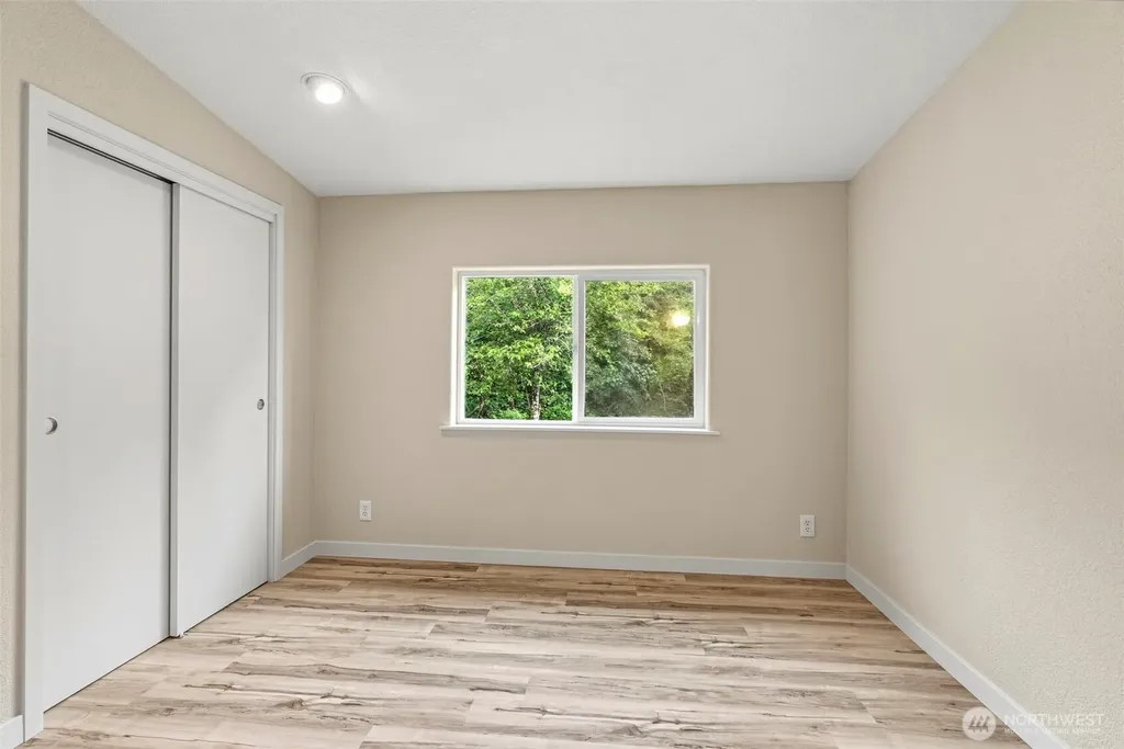 221 Parker Place Kelso WA 98611