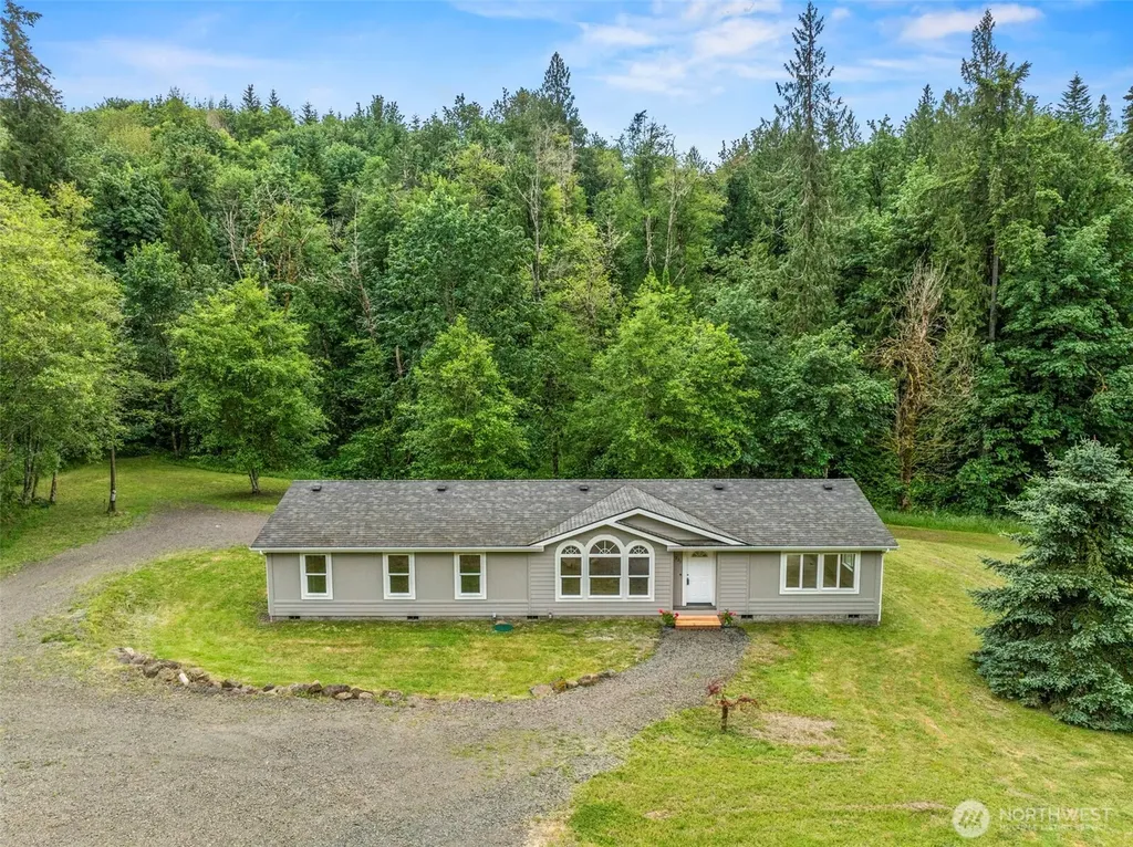 221 Parker Place Kelso WA 98611