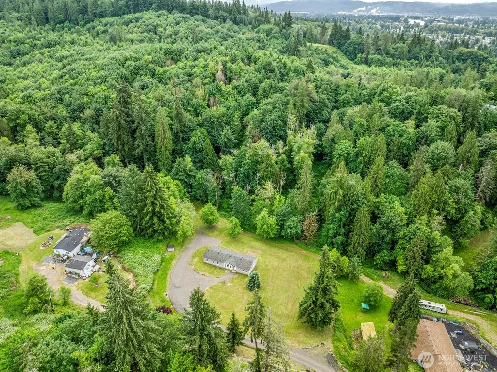 221 Parker Place Kelso WA 98611