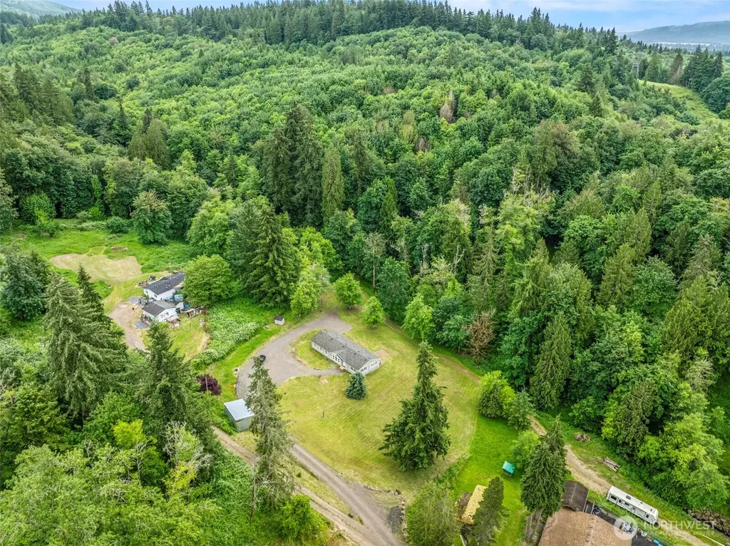 221 Parker Place Kelso WA 98611