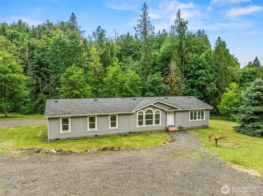 221 Parker Place Kelso WA 98611