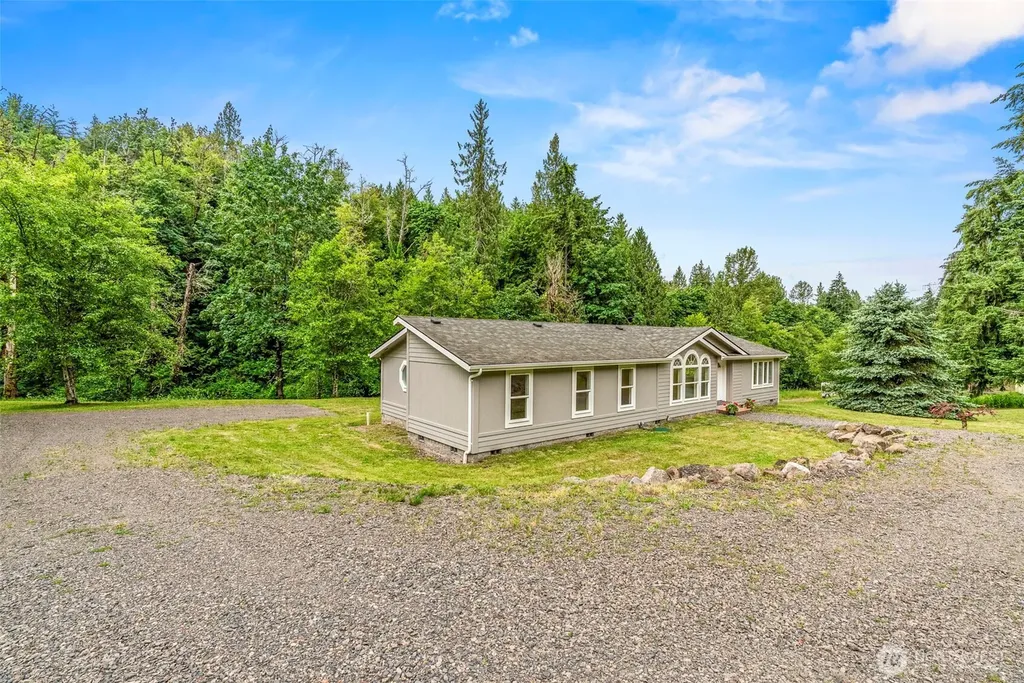 221 Parker Place Kelso WA 98611