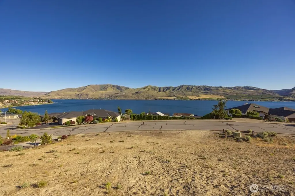 116 Apple Avenue Chelan WA 98816