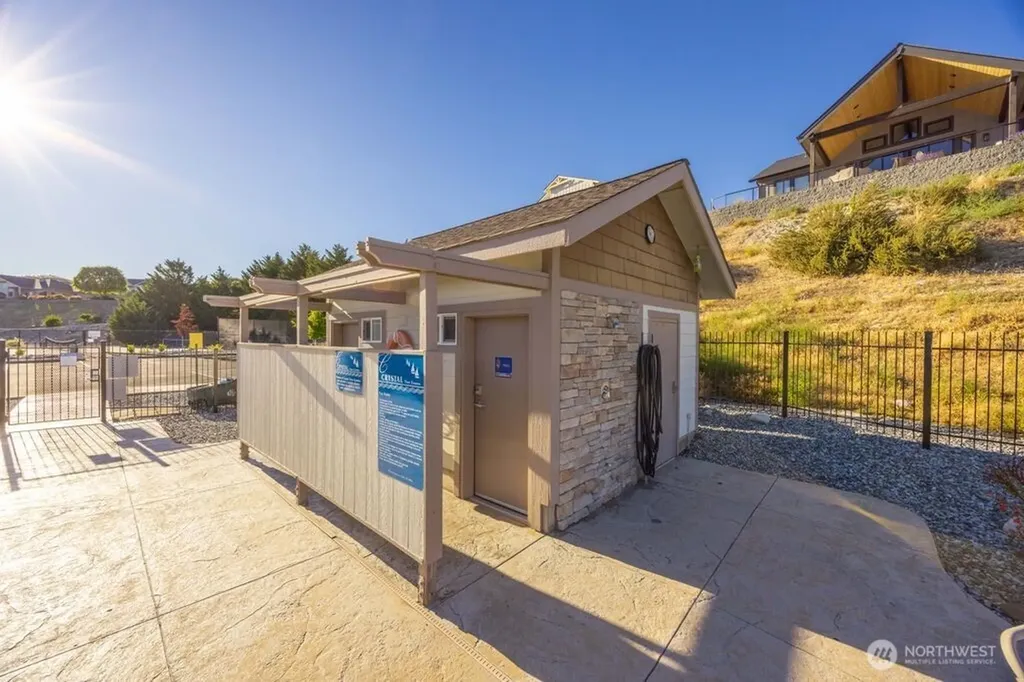 116 Apple Avenue Chelan WA 98816