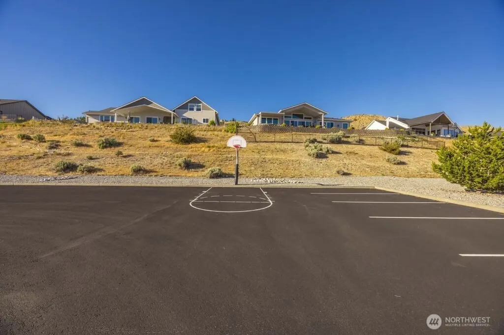 116 Apple Avenue Chelan WA 98816