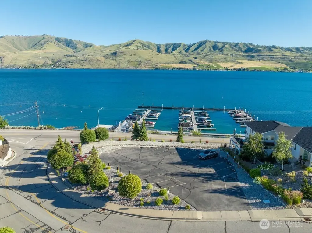 116 Apple Avenue Chelan WA 98816
