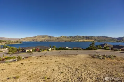 116 Apple Avenue Chelan WA 98816