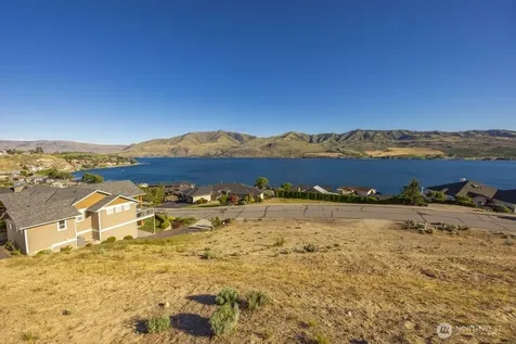 116 Apple Avenue Chelan WA 98816