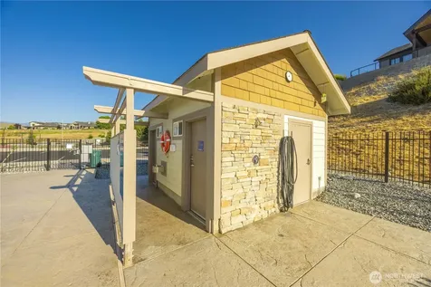 116 Apple Avenue Chelan WA 98816