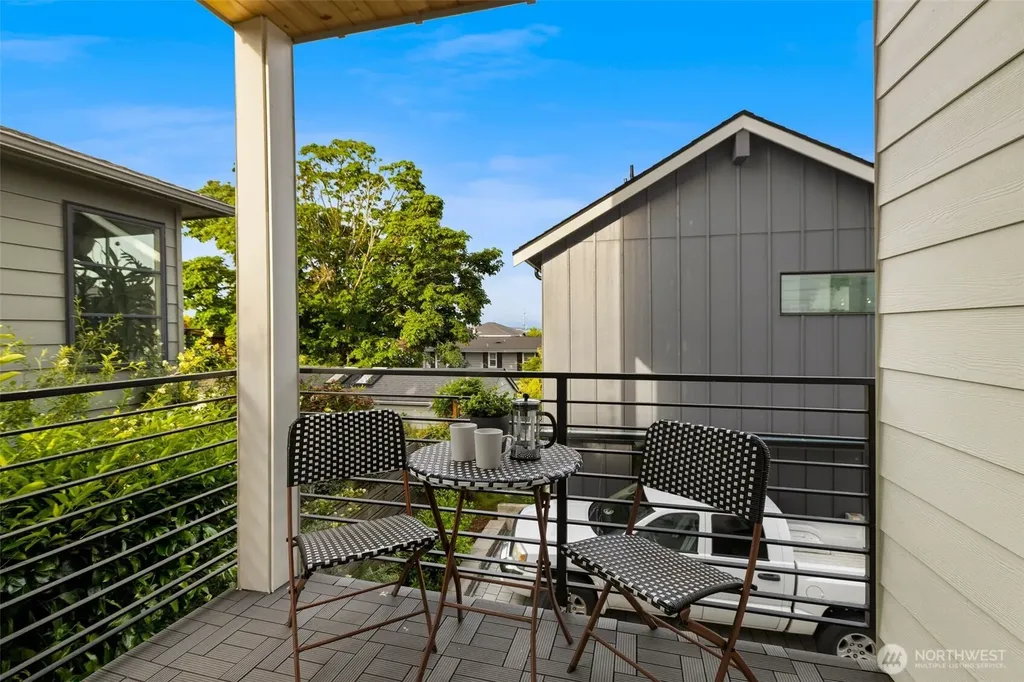 3450 37th Avenue SW Seattle WA 98126