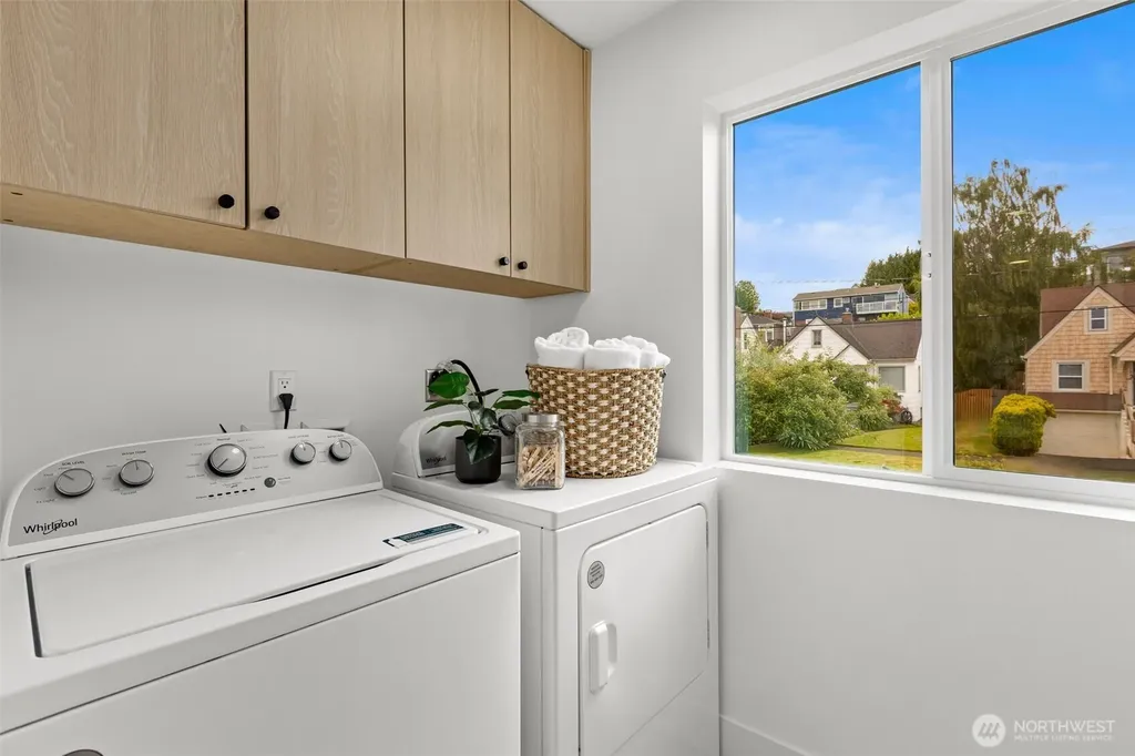 3450 37th Avenue SW Seattle WA 98126