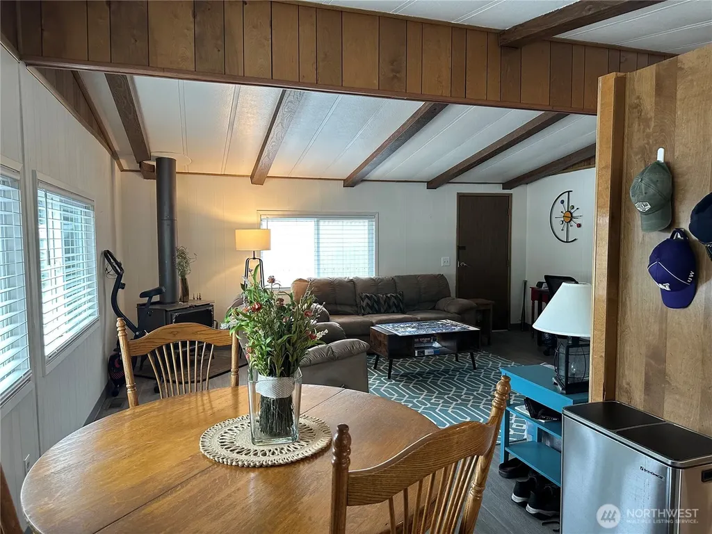 2302 R Street SE Auburn WA 98002
