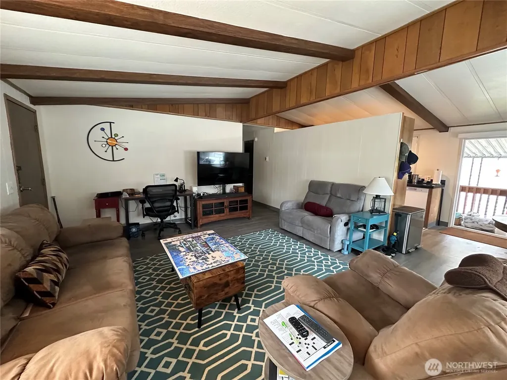 2302 R Street SE Auburn WA 98002