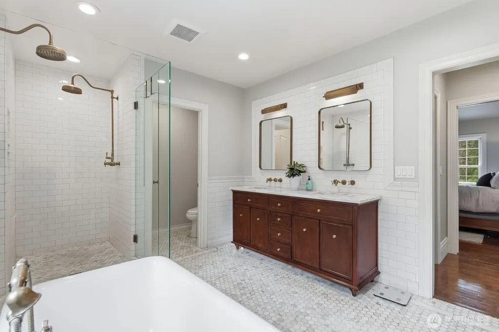 22615 NE 140th Way Woodinville WA 98077