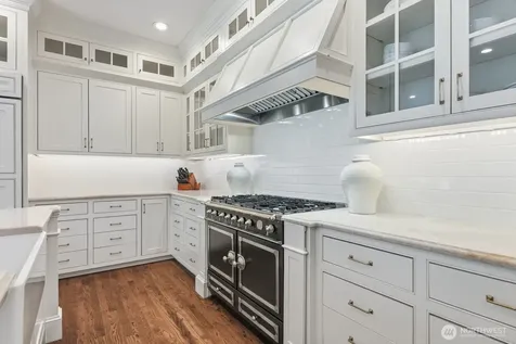 22615 NE 140th Way Woodinville WA 98077