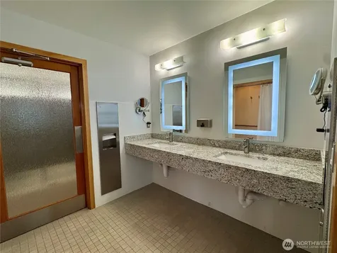 141 Parfitt Way SW Bainbridge Island WA 98110