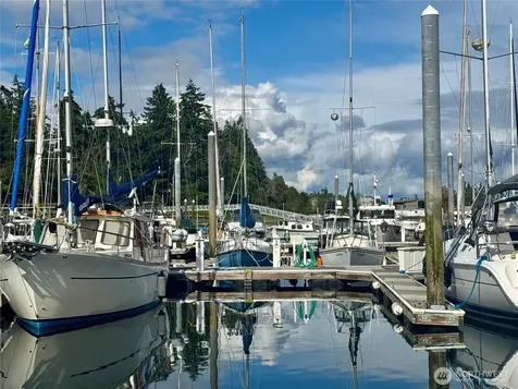 141 Parfitt Way SW Bainbridge Island WA 98110