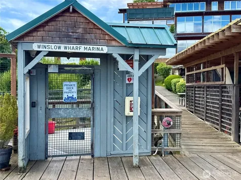 141 Parfitt Way SW Bainbridge Island WA 98110