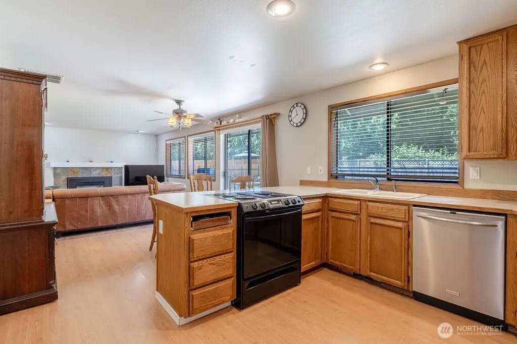 1504 227th Place NE Sammamish WA 98074