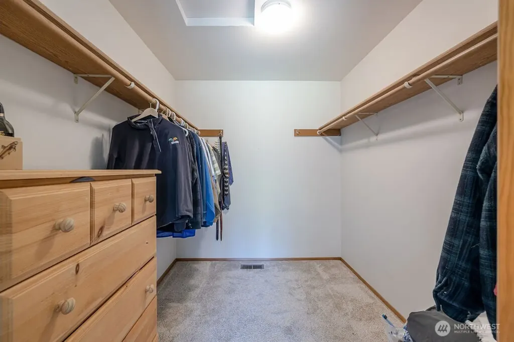 1504 227th Place NE Sammamish WA 98074